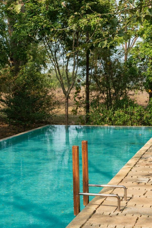 Kaav Safari Lodge, Kabini Begūr Exteriör bild